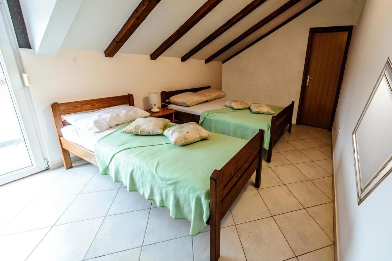 Apartments & Rooms Lucie Posedarje Εξωτερικό φωτογραφία