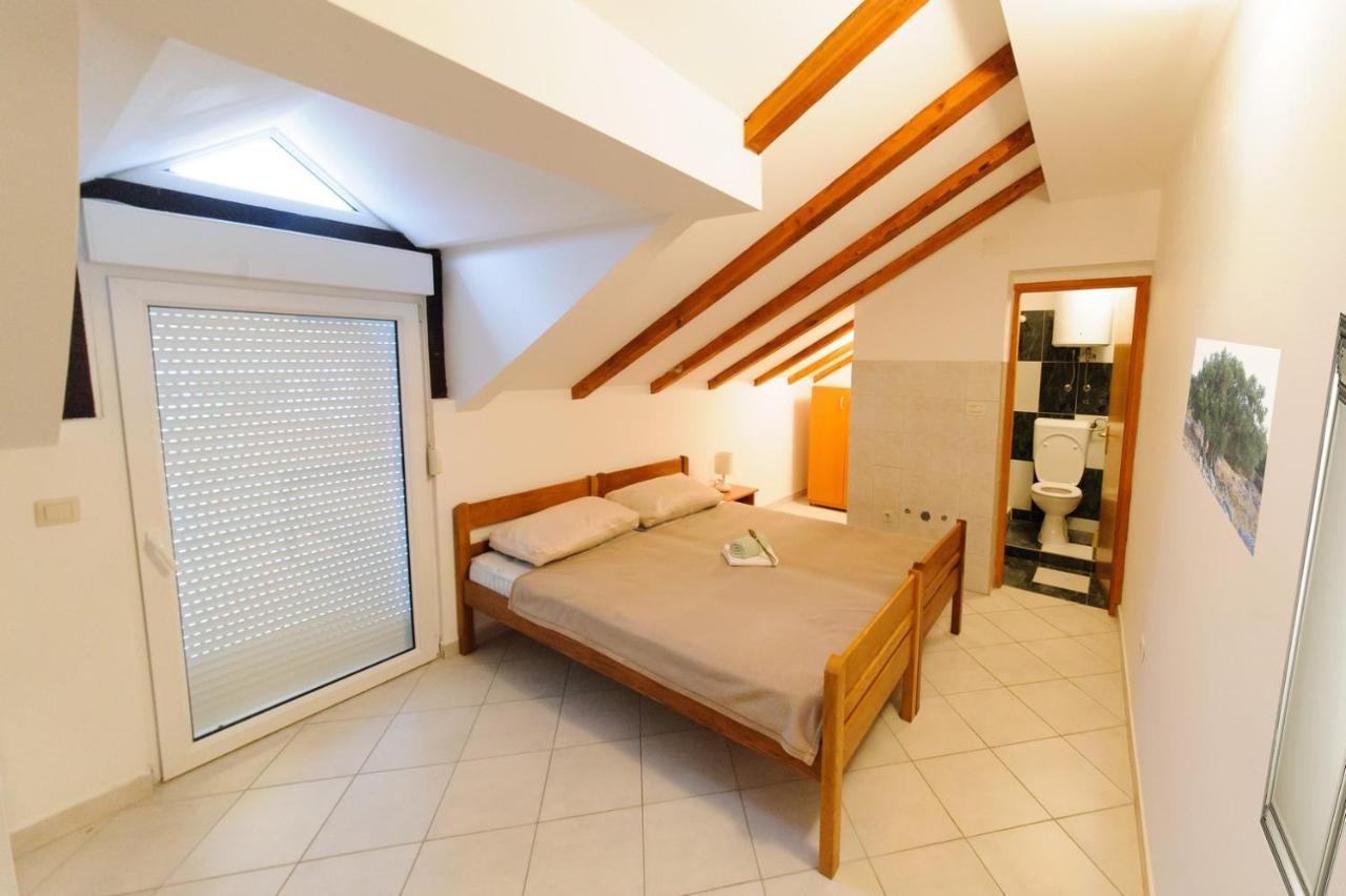 Apartments & Rooms Lucie Posedarje Εξωτερικό φωτογραφία