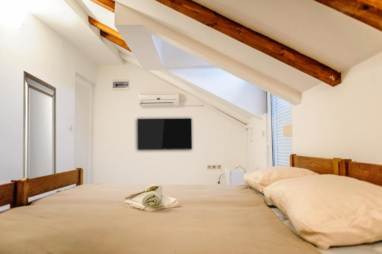 Apartments & Rooms Lucie Posedarje Εξωτερικό φωτογραφία