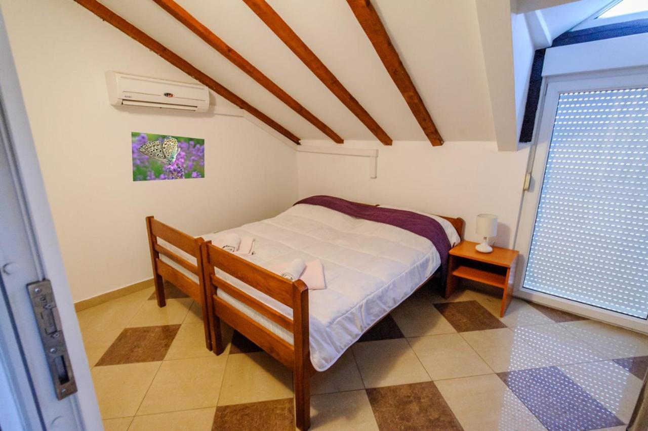 Apartments & Rooms Lucie Posedarje Εξωτερικό φωτογραφία