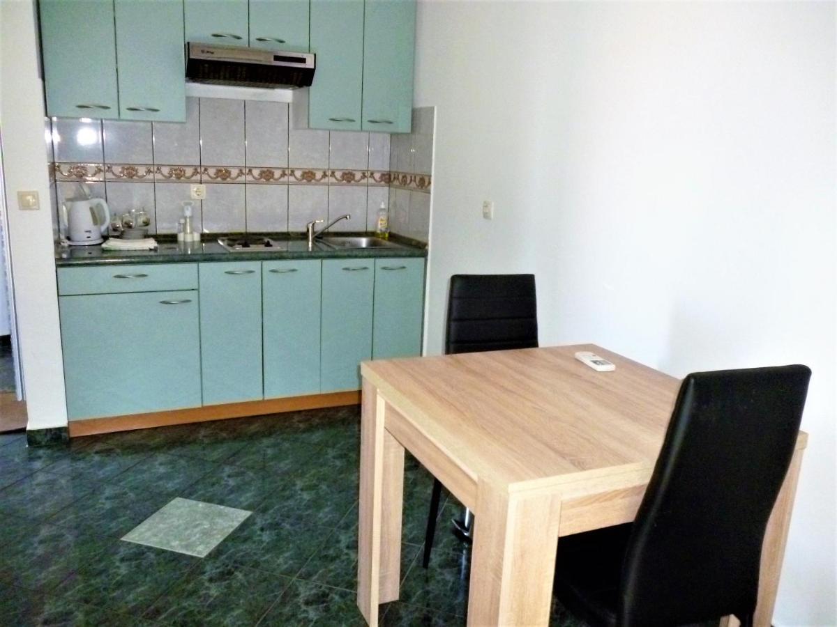 Apartments & Rooms Lucie Posedarje Εξωτερικό φωτογραφία