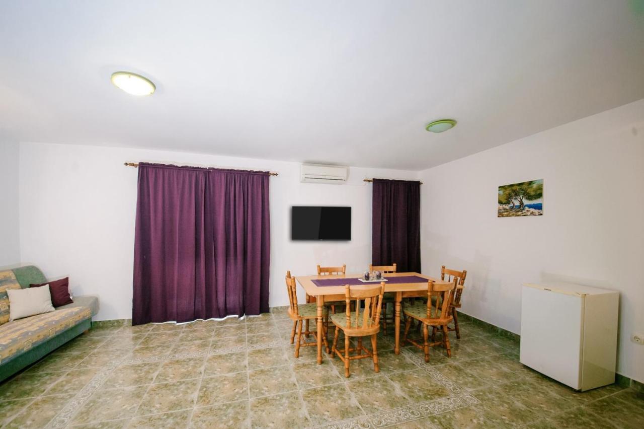 Apartments & Rooms Lucie Posedarje Εξωτερικό φωτογραφία